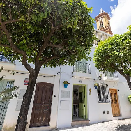 Old Town, Historic Townhouse, Rooftop And Courtyard * Εστεπόνα